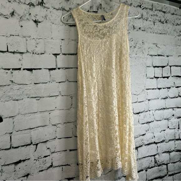 Wallflower Dresses & Skirts - Wallflower Lace Dress